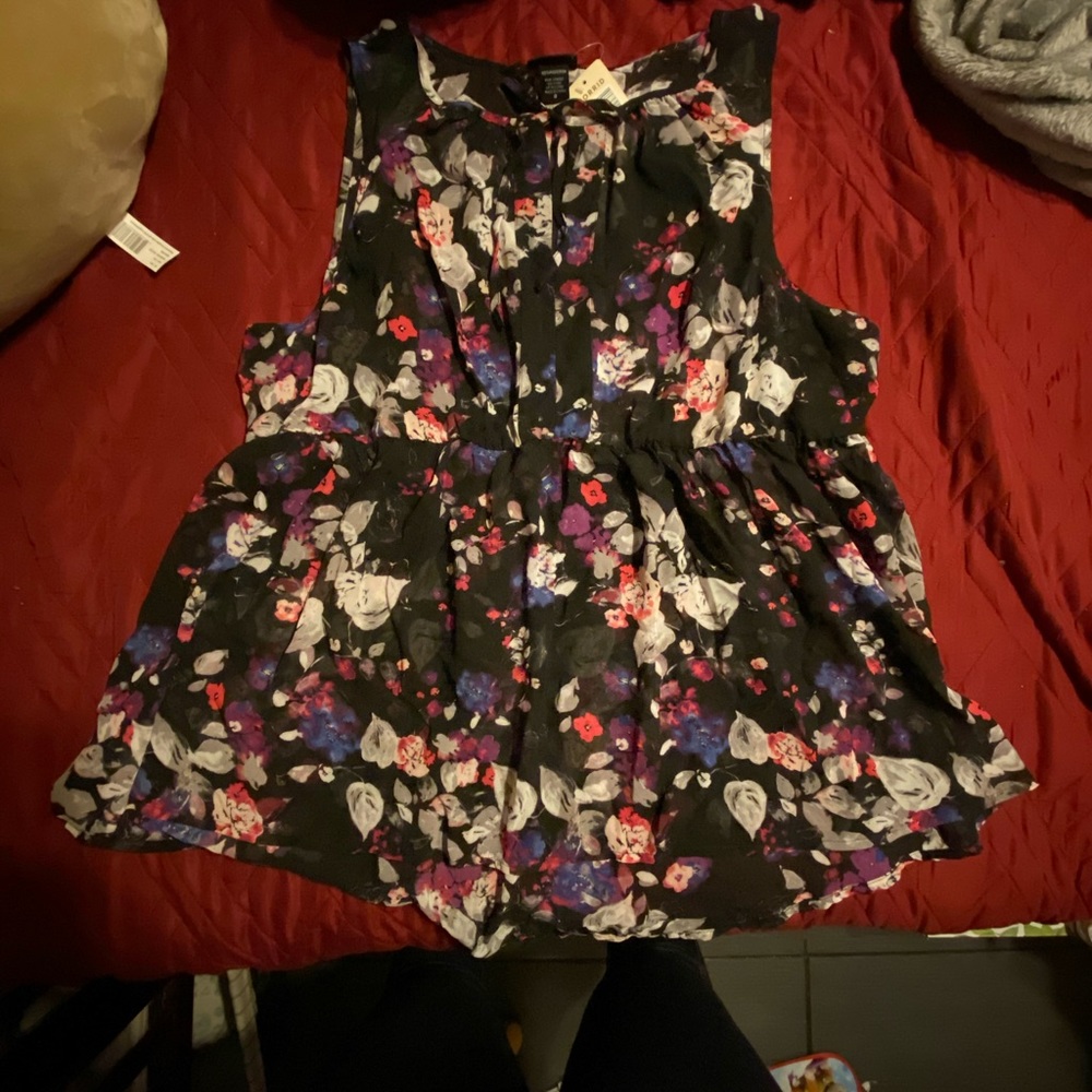 Torrid Floral Top Size 0